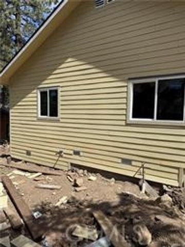15808 Zurich Way, Pine Mountain Club, CA 93222