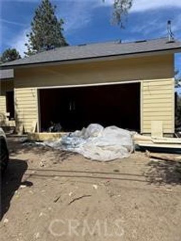 15808 Zurich Way, Pine Mountain Club, CA 93222