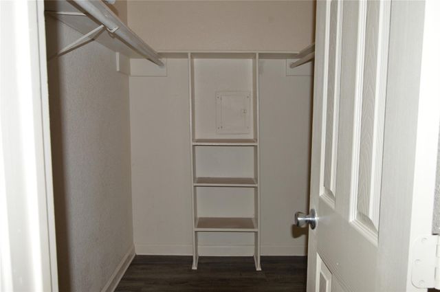 8100 Creekbend Drive 174, Houston, TX 77071