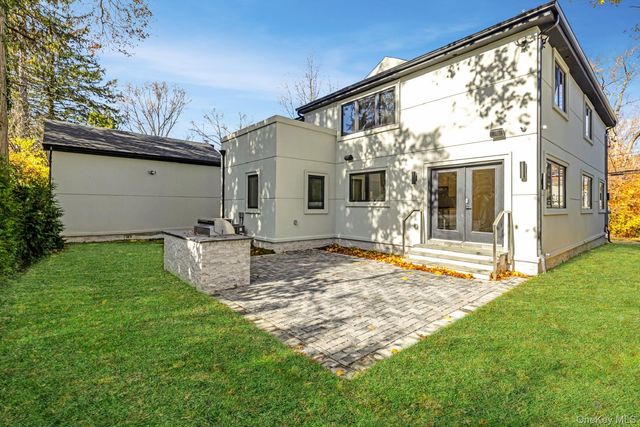 120 Baker Hill Road, Great Neck, NY 11023