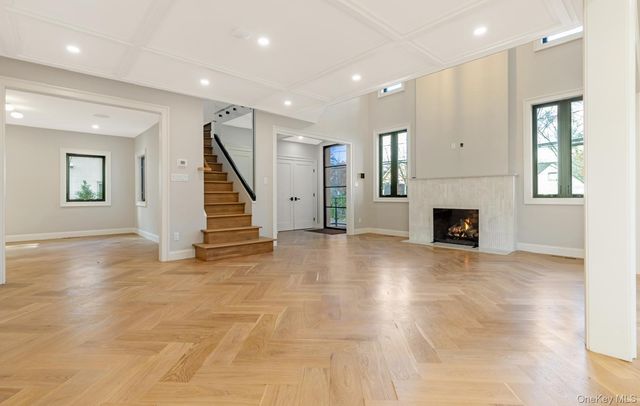 120 Baker Hill Road, Great Neck, NY 11023