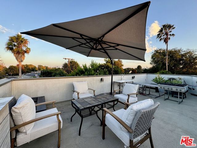 7443 Midfield Ave Avenue, Los Angeles, CA 90045