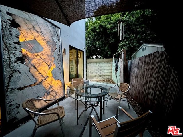 7443 Midfield Ave Avenue, Los Angeles, CA 90045