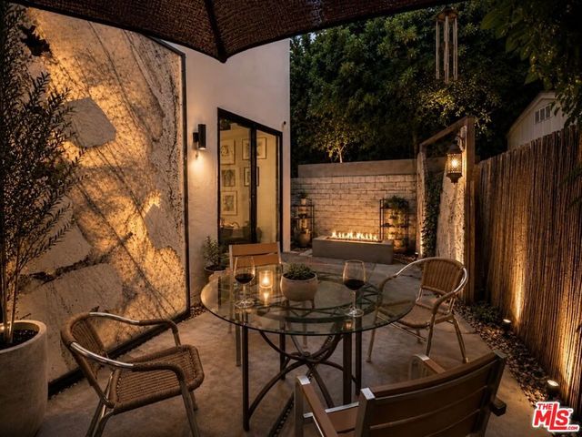 7443 Midfield Ave Avenue, Los Angeles, CA 90045