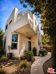 7443 Midfield Ave Avenue, Los Angeles, CA 90045