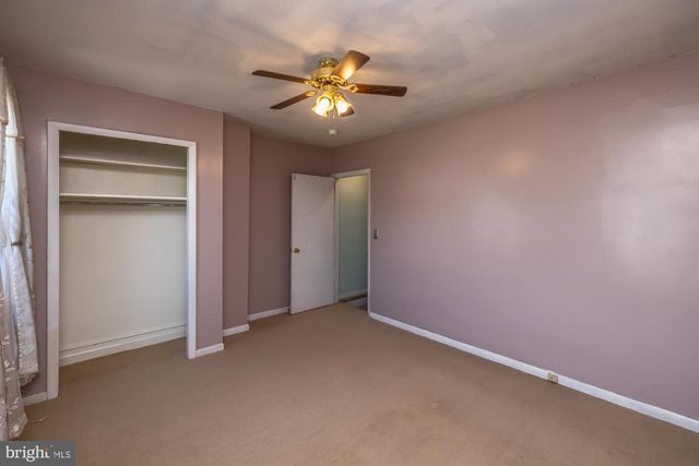 419 CENTER, Stowe, PA 19464
