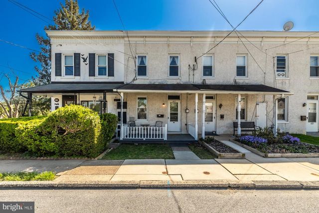 419 CENTER, Stowe, PA 19464