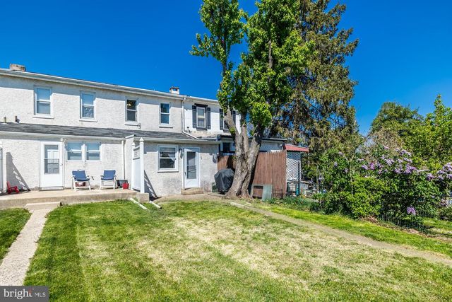 419 CENTER, Stowe, PA 19464