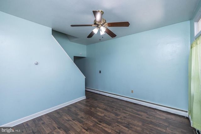 419 CENTER, Stowe, PA 19464