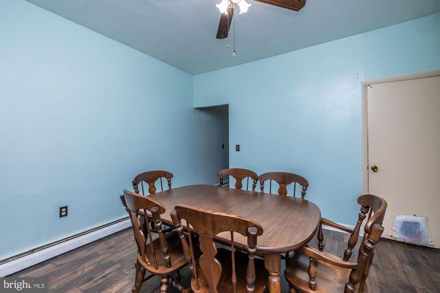419 CENTER, Stowe, PA 19464