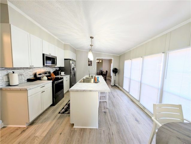 110 Crosby Drive, Fair Play, SC 29643