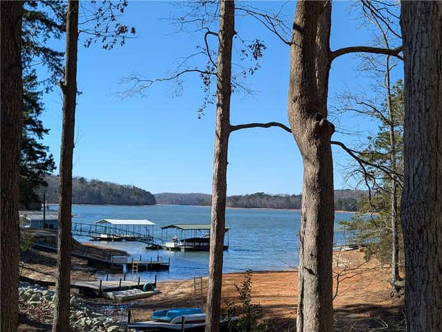 110 Crosby Drive, Fair Play, SC 29643