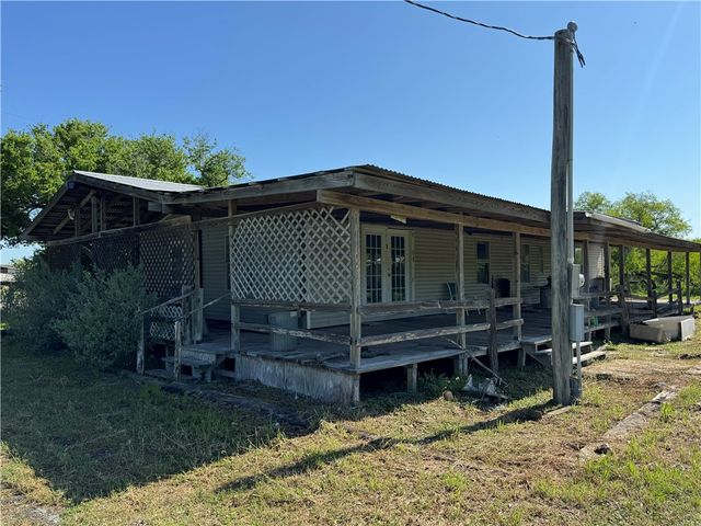 12537 County Road 1344, Sinton, TX 78387