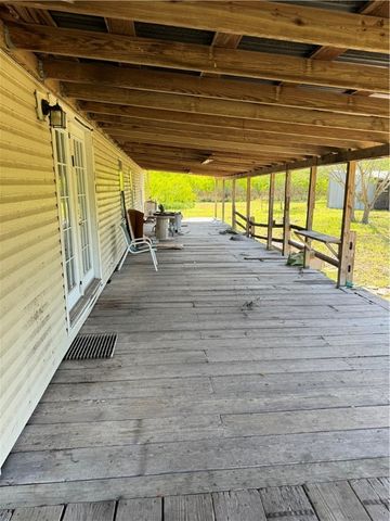 12537 County Road 1344, Sinton, TX 78387
