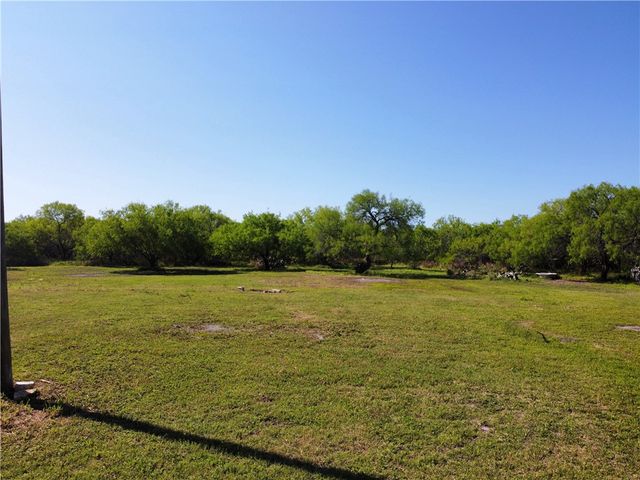 12537 County Road 1344, Sinton, TX 78387
