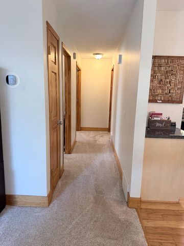 118 Avignon Court, Woodbury, MN 55125
