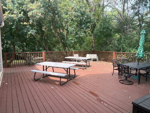 118 Avignon Court, Woodbury, MN 55125