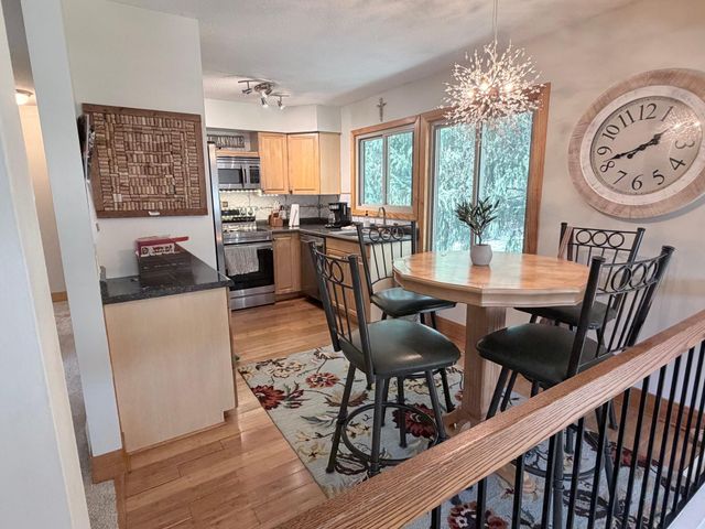 118 Avignon Court, Woodbury, MN 55125