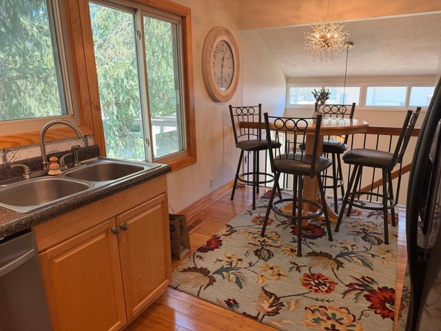 118 Avignon Court, Woodbury, MN 55125