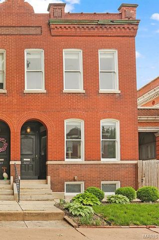 2207 Indiana Avenue, St Louis, MO 63104