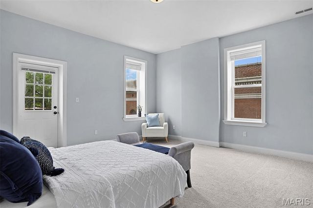 2207 Indiana Avenue, St Louis, MO 63104