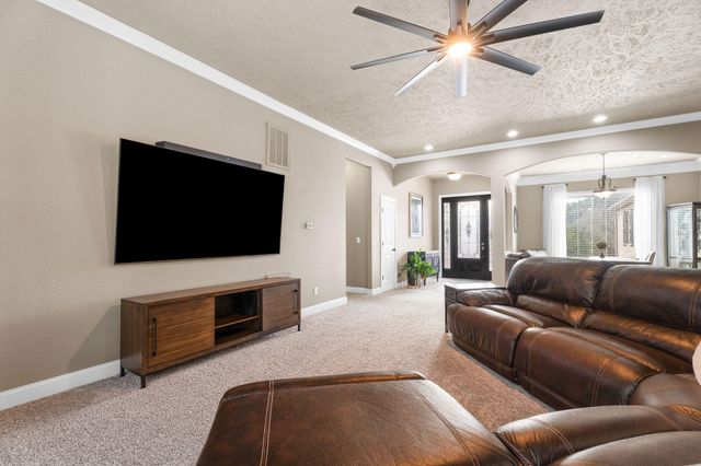 109 Cottonwood Circle, Branson, MO 65616