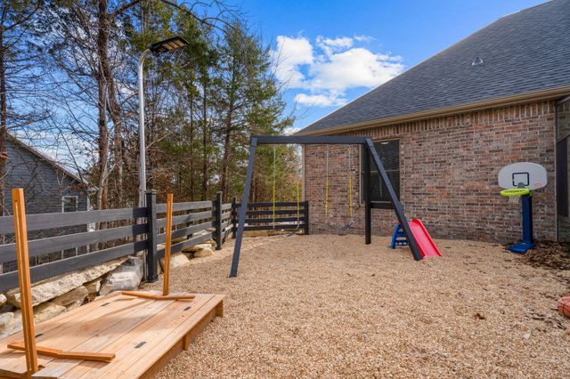 109 Cottonwood Circle, Branson, MO 65616