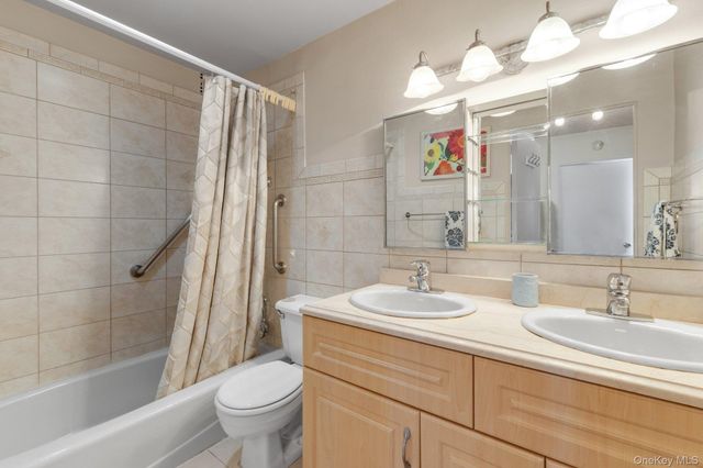 9-15 166 Street 3A, Beechhurst, NY 11357