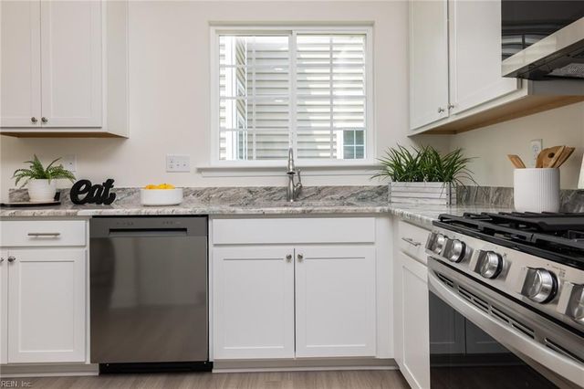 2011 Carroll Brinkley WAY, Suffolk, VA 23434
