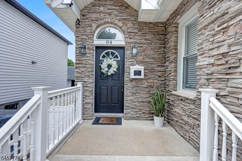 84 Vanderburgh Ave, Rutherford Boro, NJ 07070 — photo 4