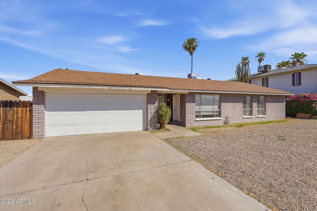 4612 W SAGUARO Drive, Glendale, AZ 85304 — photo 3
