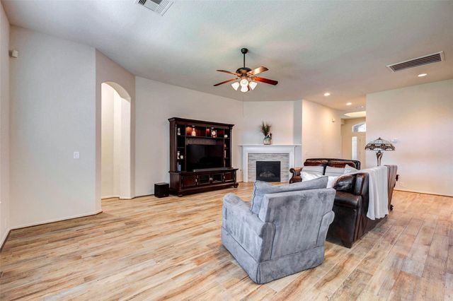 5427 Elderberry Arbor, Richmond, TX 77407