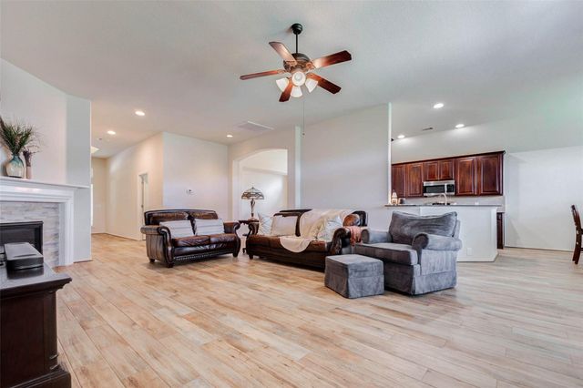 5427 Elderberry Arbor, Richmond, TX 77407