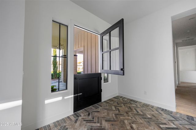 2753 E HUMMINGBIRD Way, Gilbert, AZ 85297