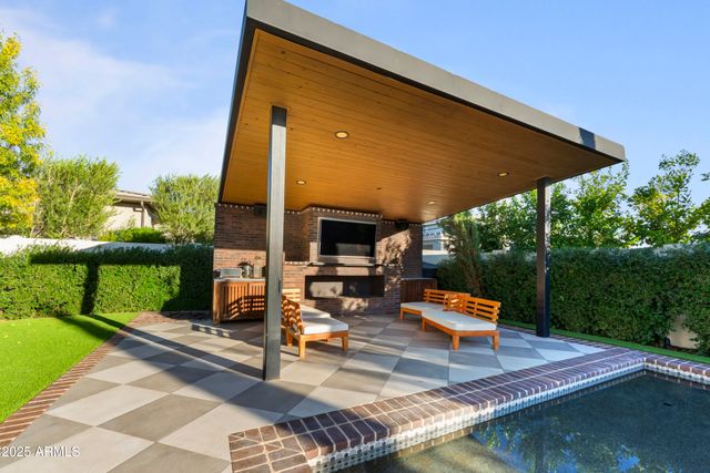 2753 E HUMMINGBIRD Way, Gilbert, AZ 85297