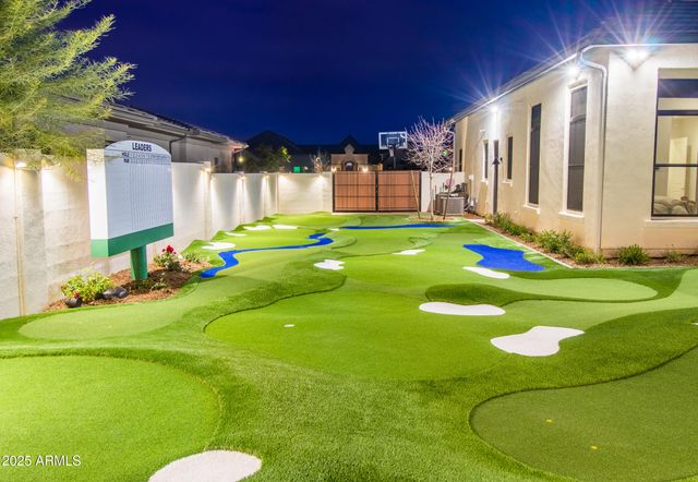 2753 E HUMMINGBIRD Way, Gilbert, AZ 85297