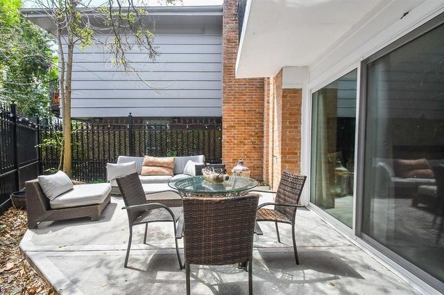 6304 Riverview Way, Houston, TX 77057