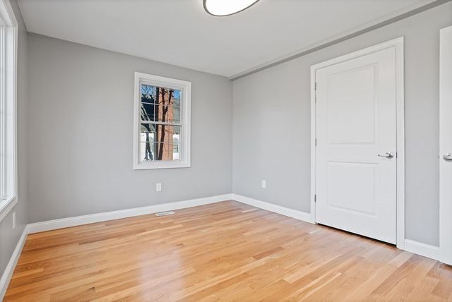 144 Lincoln Road 1, Lincoln, MA 01773