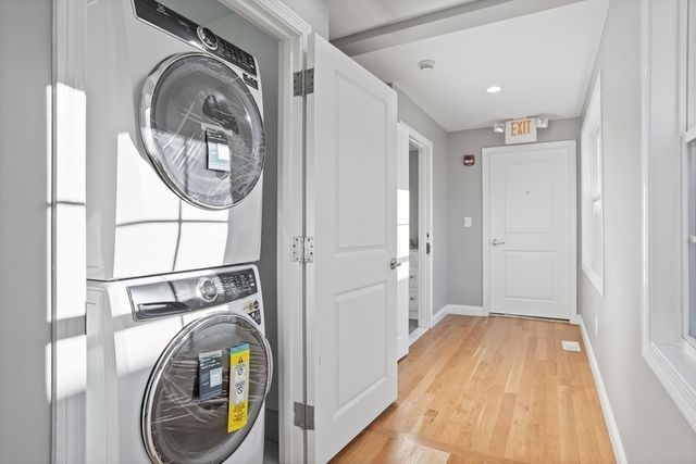 144 Lincoln Road 1, Lincoln, MA 01773