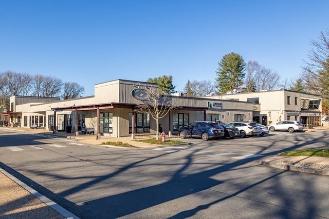 144 Lincoln Road 1, Lincoln, MA 01773