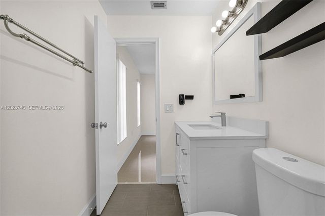 13546 SW 63rd Lane HW, Miami, FL 33183