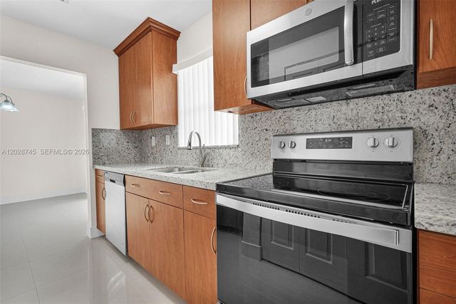 13546 SW 63rd Lane HW, Miami, FL 33183