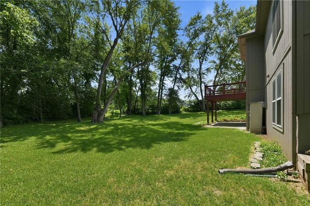 1827 S Jones Court, Independence, MO 64057