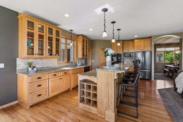5216 102nd Trail N, Brooklyn Park, MN 55443
