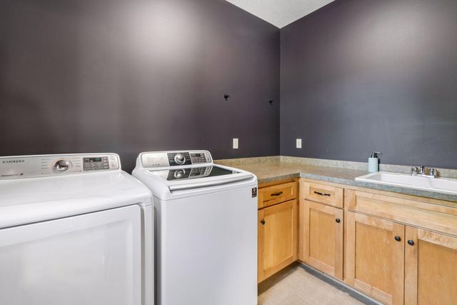5216 102nd Trail N, Brooklyn Park, MN 55443