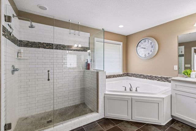 5216 102nd Trail N, Brooklyn Park, MN 55443