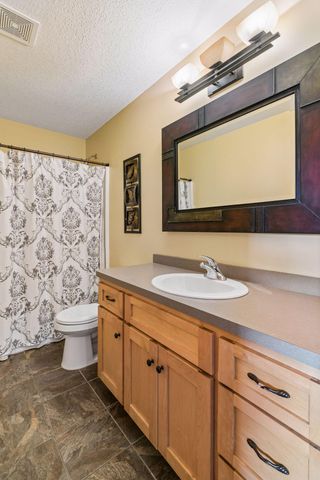 5216 102nd Trail N, Brooklyn Park, MN 55443