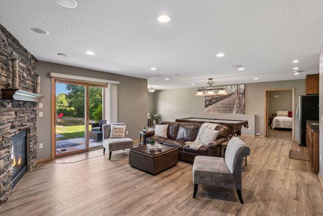 5216 102nd Trail N, Brooklyn Park, MN 55443