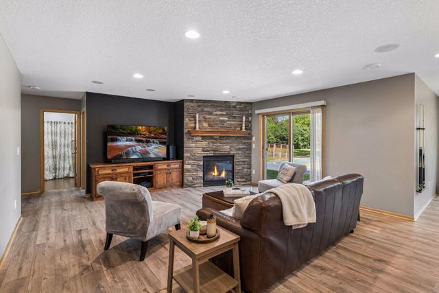 5216 102nd Trail N, Brooklyn Park, MN 55443