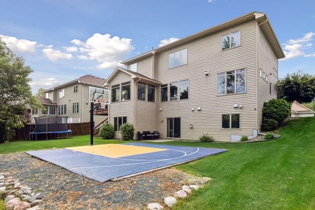 5216 102nd Trail N, Brooklyn Park, MN 55443